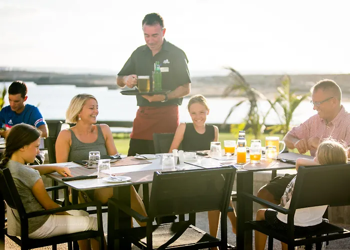 מלון Club La Santa Sports Inclusive