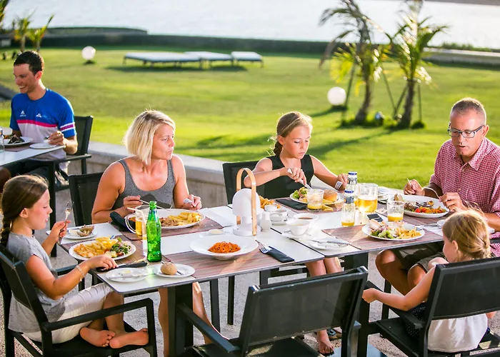 Club La Santa Sports Inclusive 3* טינאחו