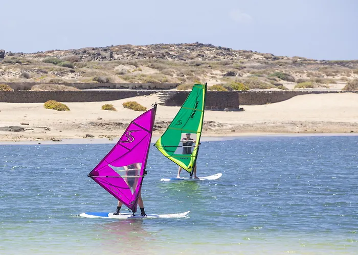 מלון Club La Santa Sports Inclusive 3*